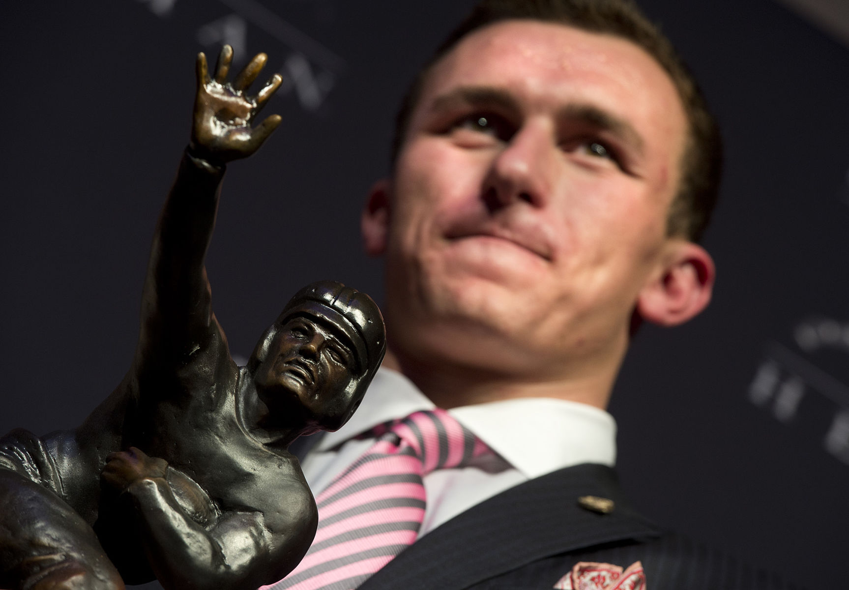 Johnny Manziel wins Heisman Trophy